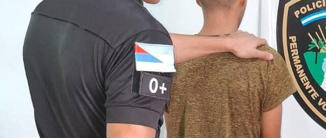 Dos detenidos por violento robo a un vecino del barrio Capilla II